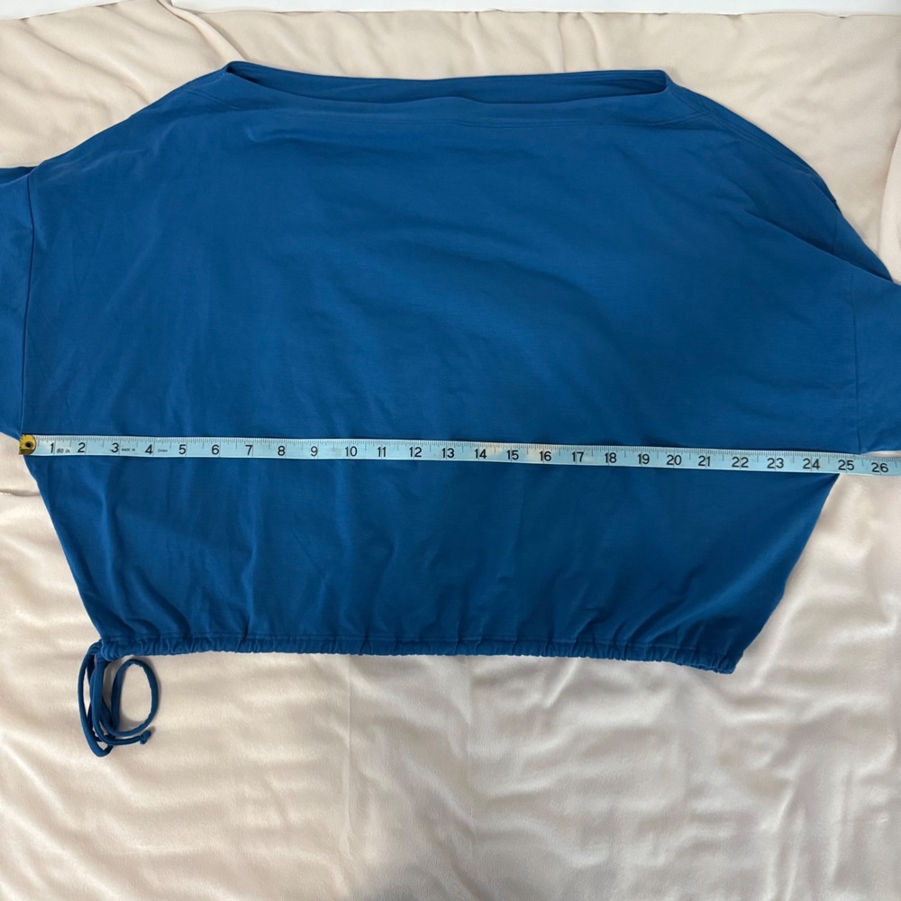 Athleta Blue Boat Neck Dolman Sleeve Cinched Hem Crop Top Women's Medium - Picture 8 of 9